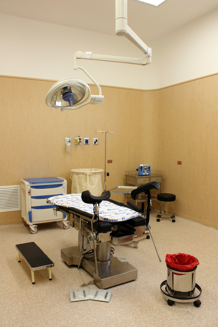 HOSPITAL ESSALUD PISCO INTERIOR3.JPG